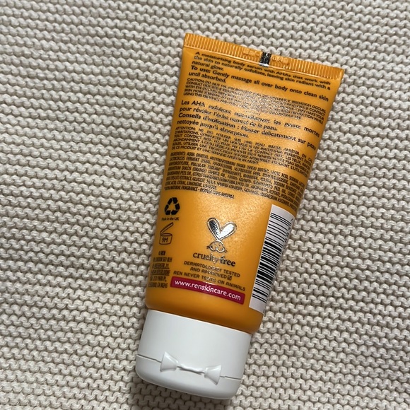 REN AHA Smart Renewal Body Serum - Picture 3 of 8